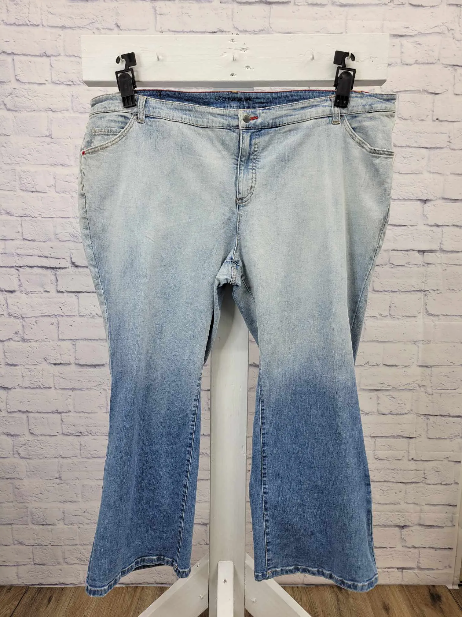 28WP DENIM A460351 Peace Love World Two-Tone Petite Jeans