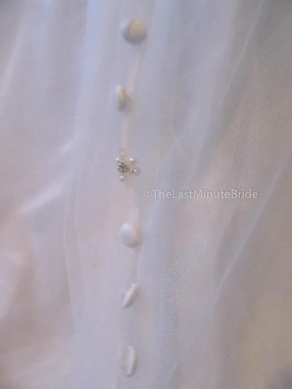 Allure Bridals M542