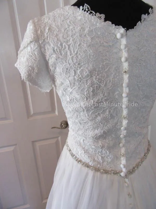 Allure Bridals M542
