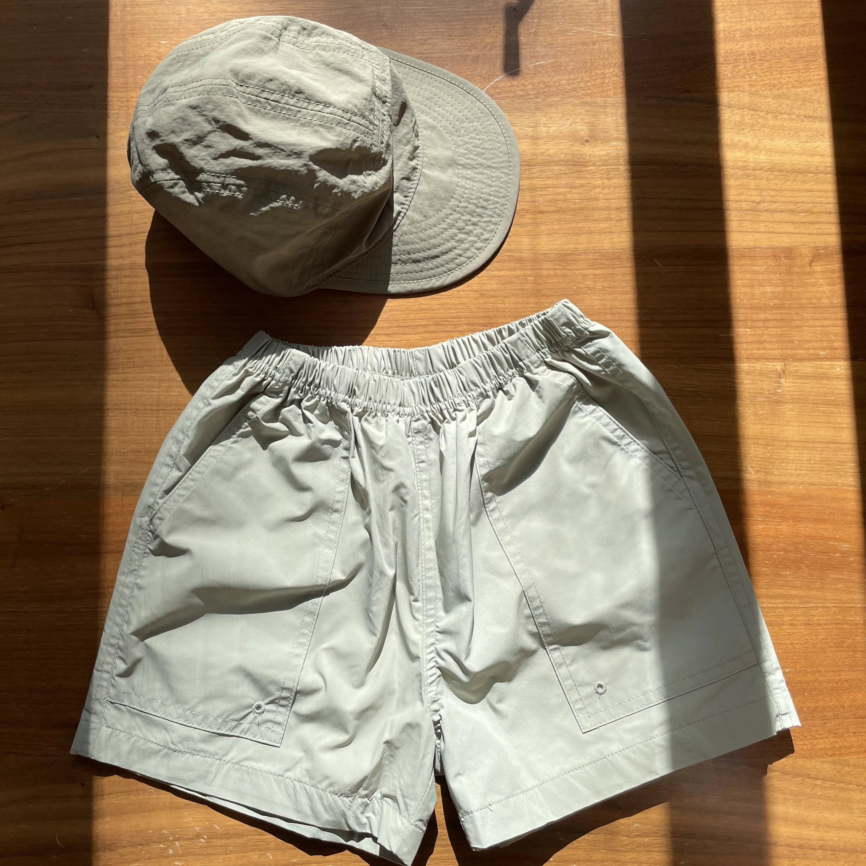 Beach Shorts Light Olive