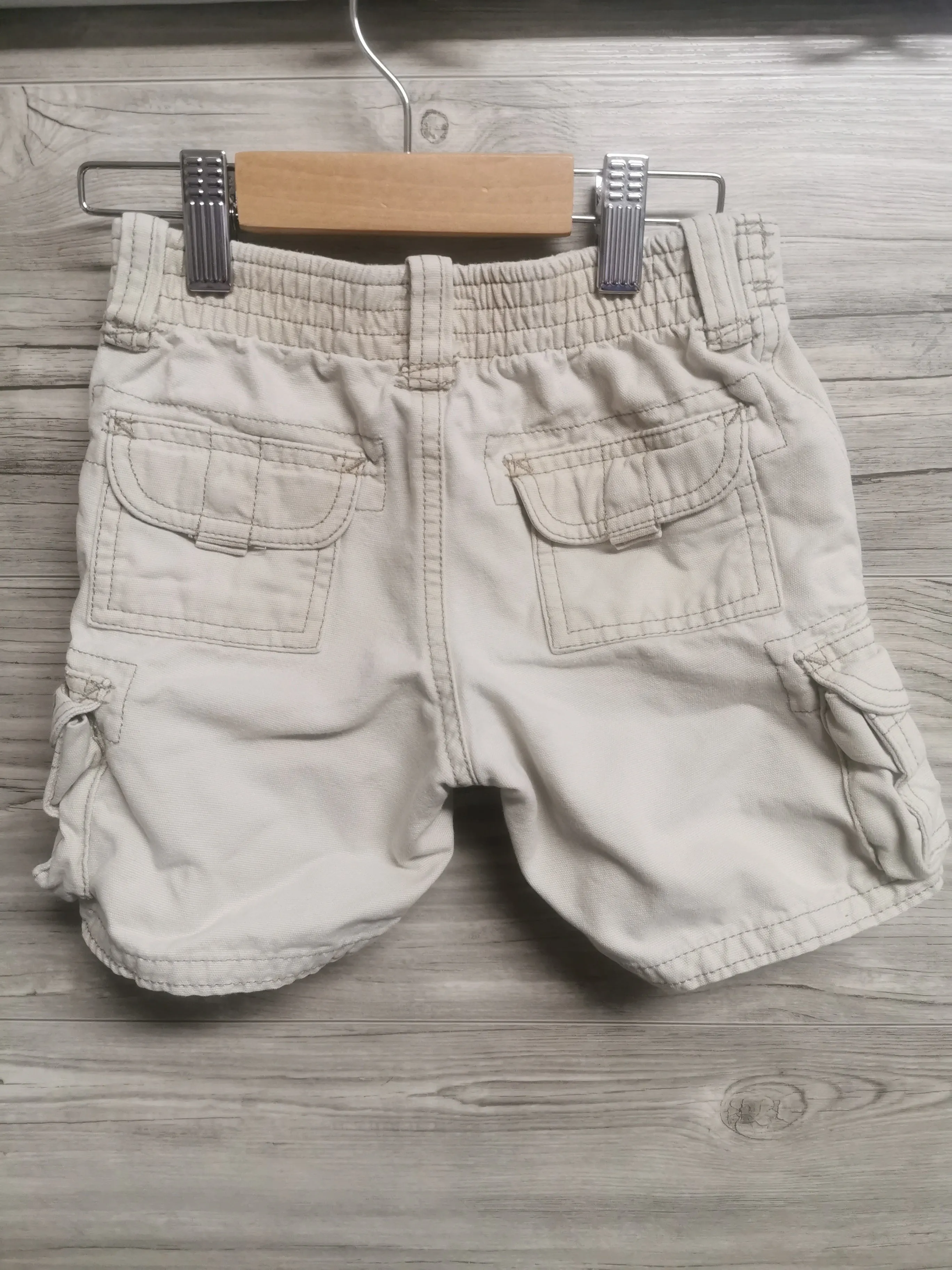 BOY SIZE 2 YEARS - OSHKOSH, Cotton Cargo Shorts EUC B43