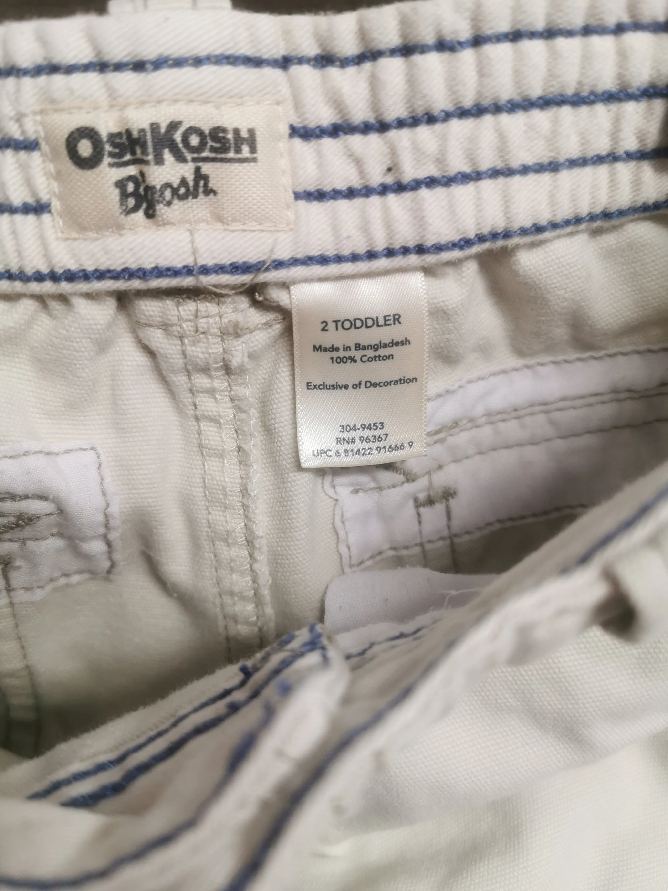 BOY SIZE 2 YEARS - OSHKOSH, Cotton Cargo Shorts EUC B43