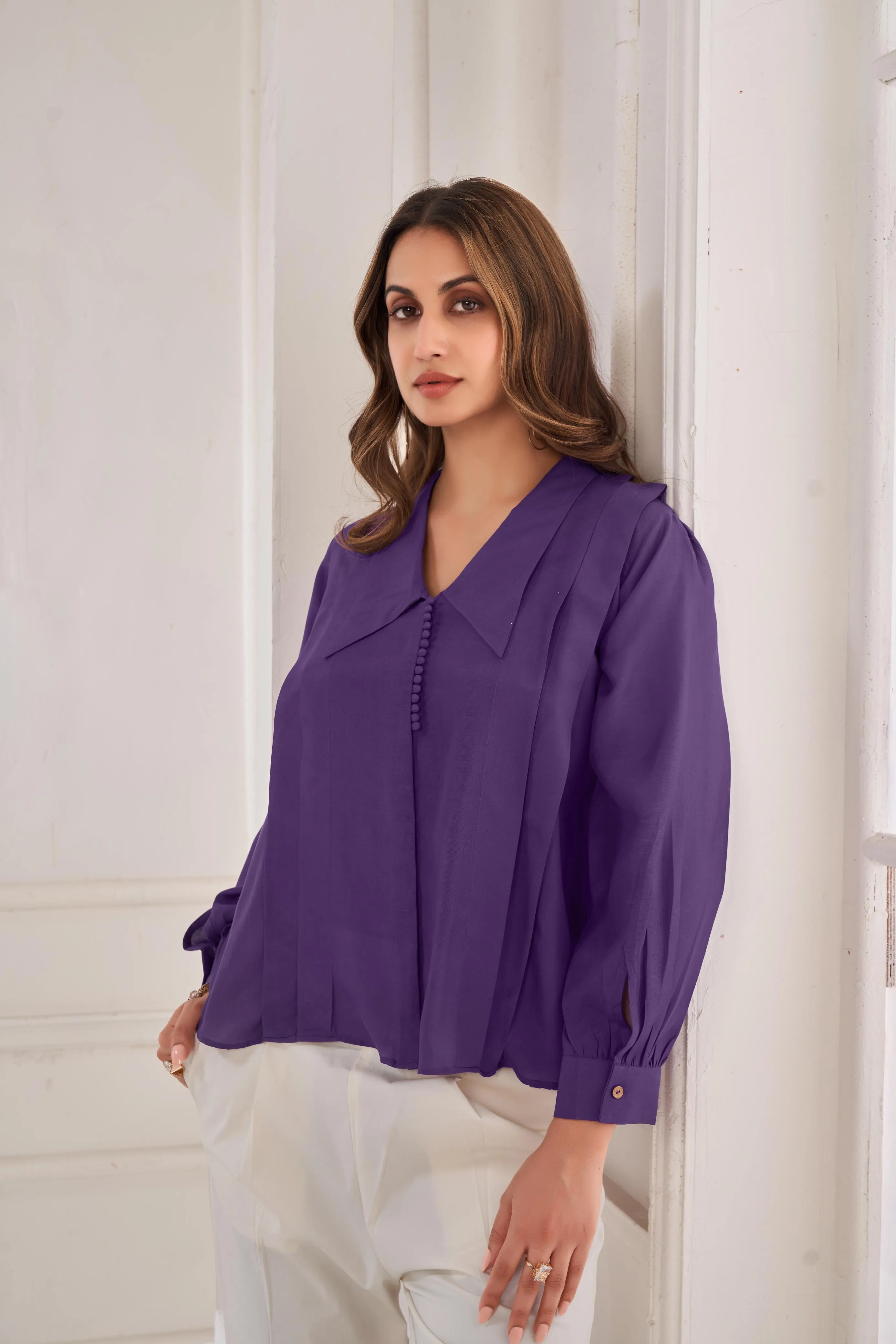 Chelsea collar  violet top