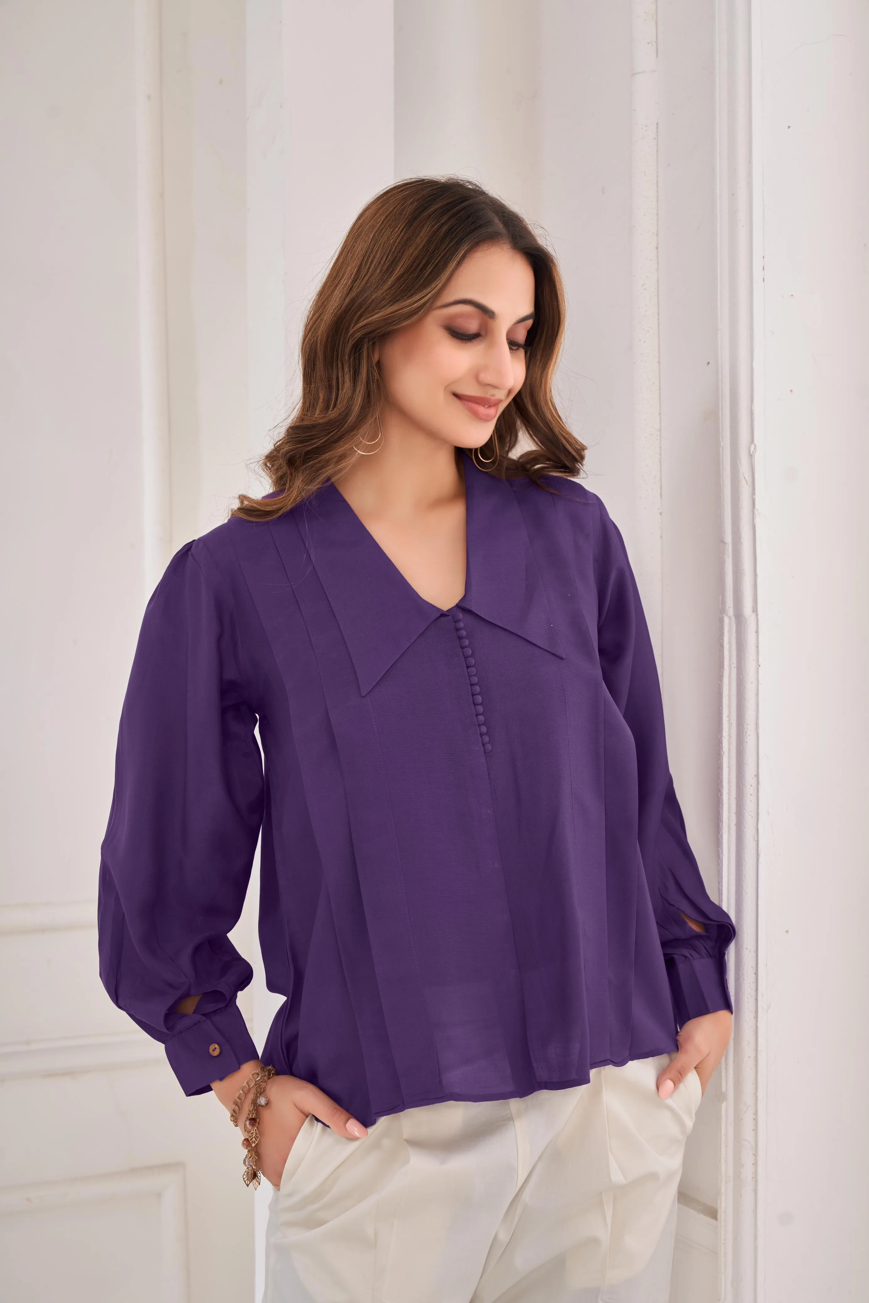 Chelsea collar  violet top