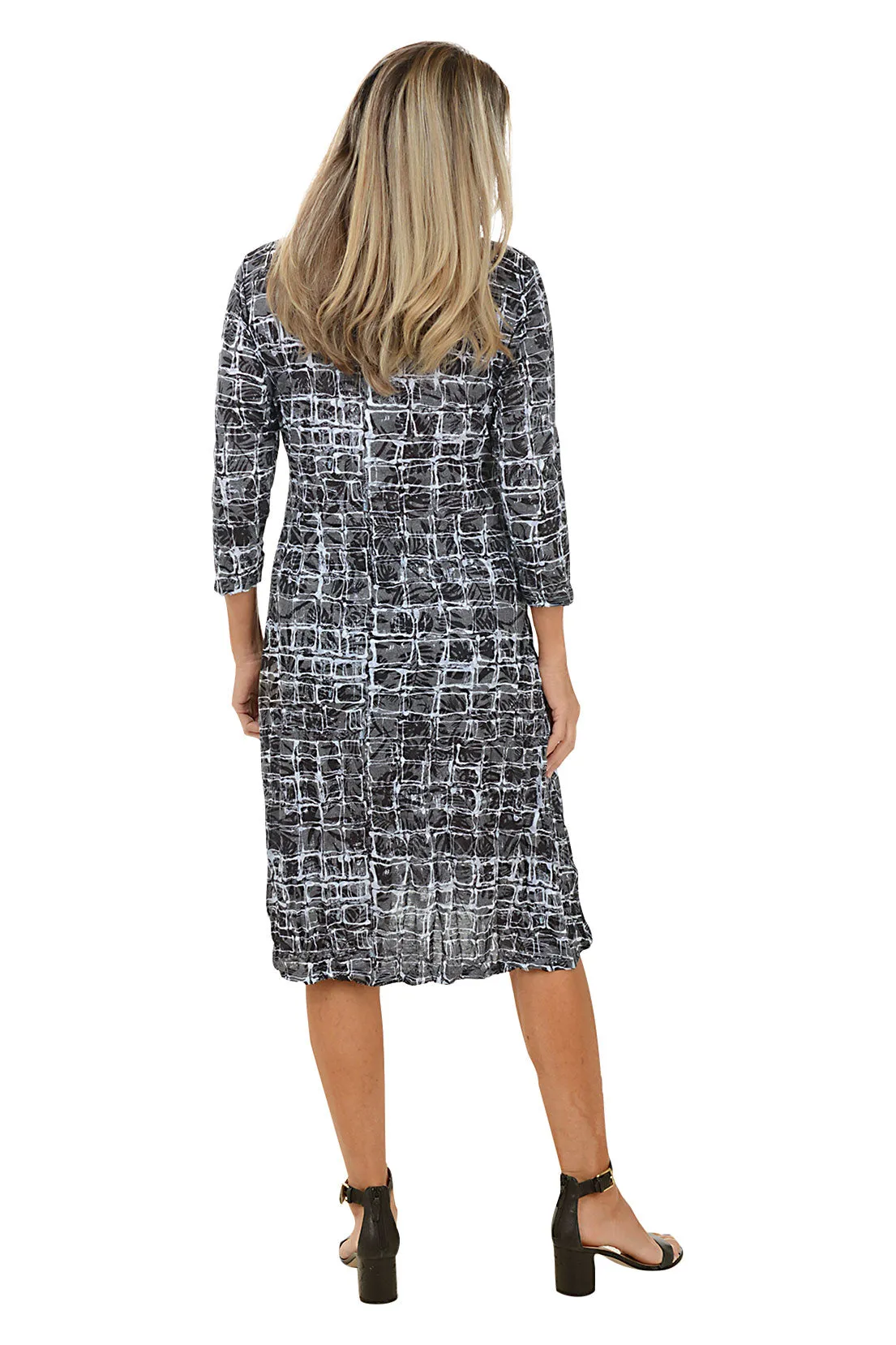 Cobblestones Layered Hem Crinkle Dress