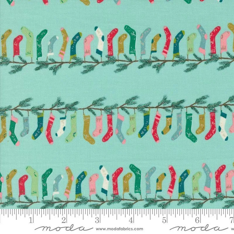 Cozy Wonderland by Moda Fabrics STOCKING STRIPE/ICICLE