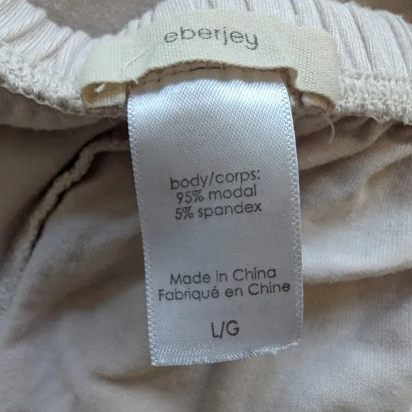 Eberjey light pink with black piping sleeping pajama shorts sz L