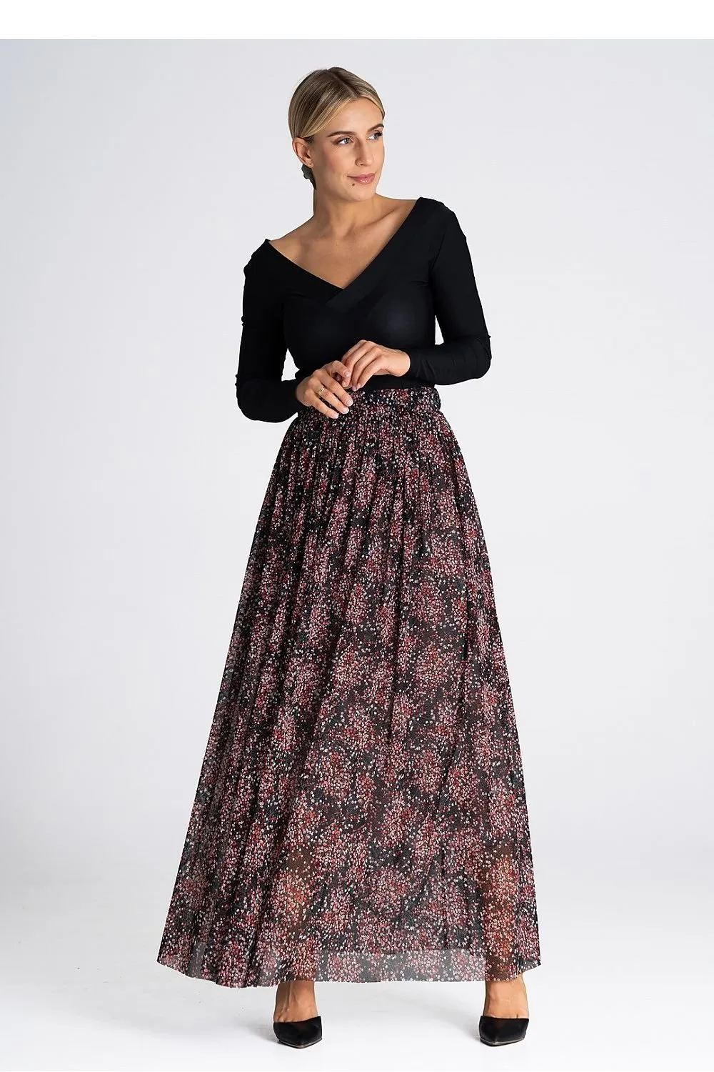 Elegant long flared striking fabric skirt