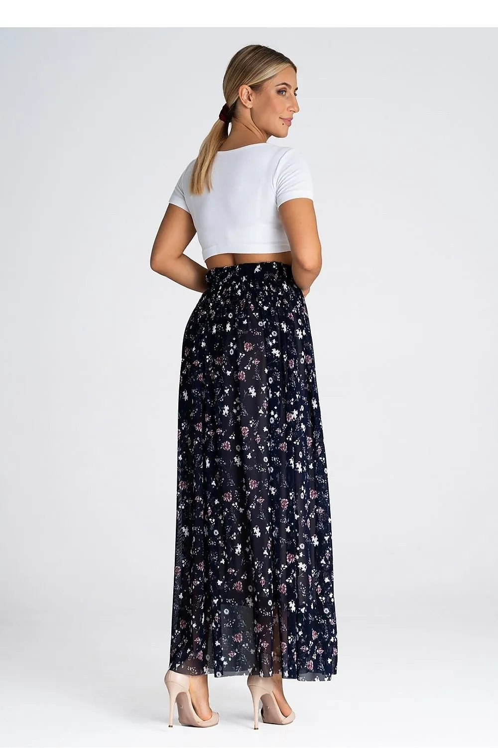 Elegant long flared striking fabric skirt