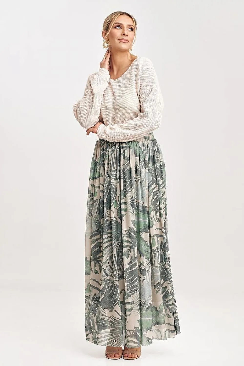 Elegant long flared striking fabric skirt