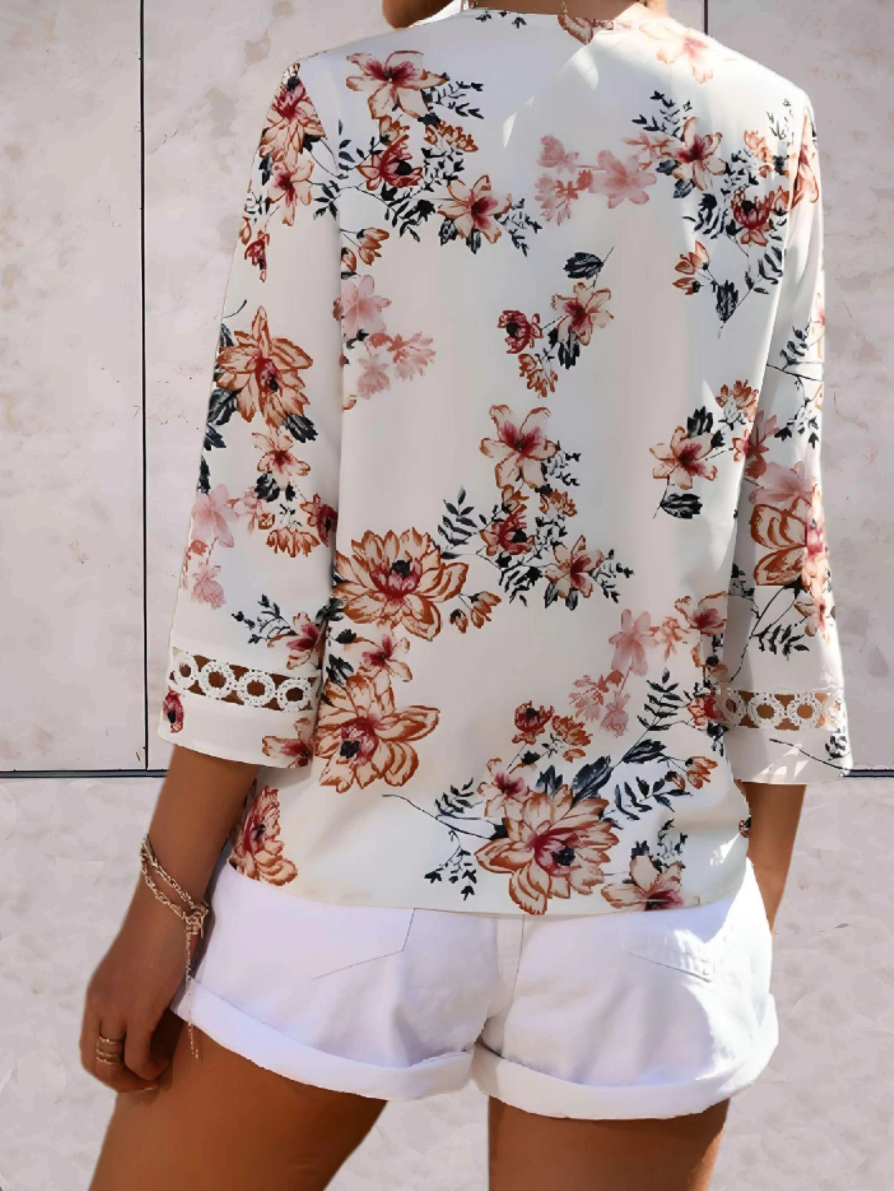 Elizabeth I Timeless Floral Top