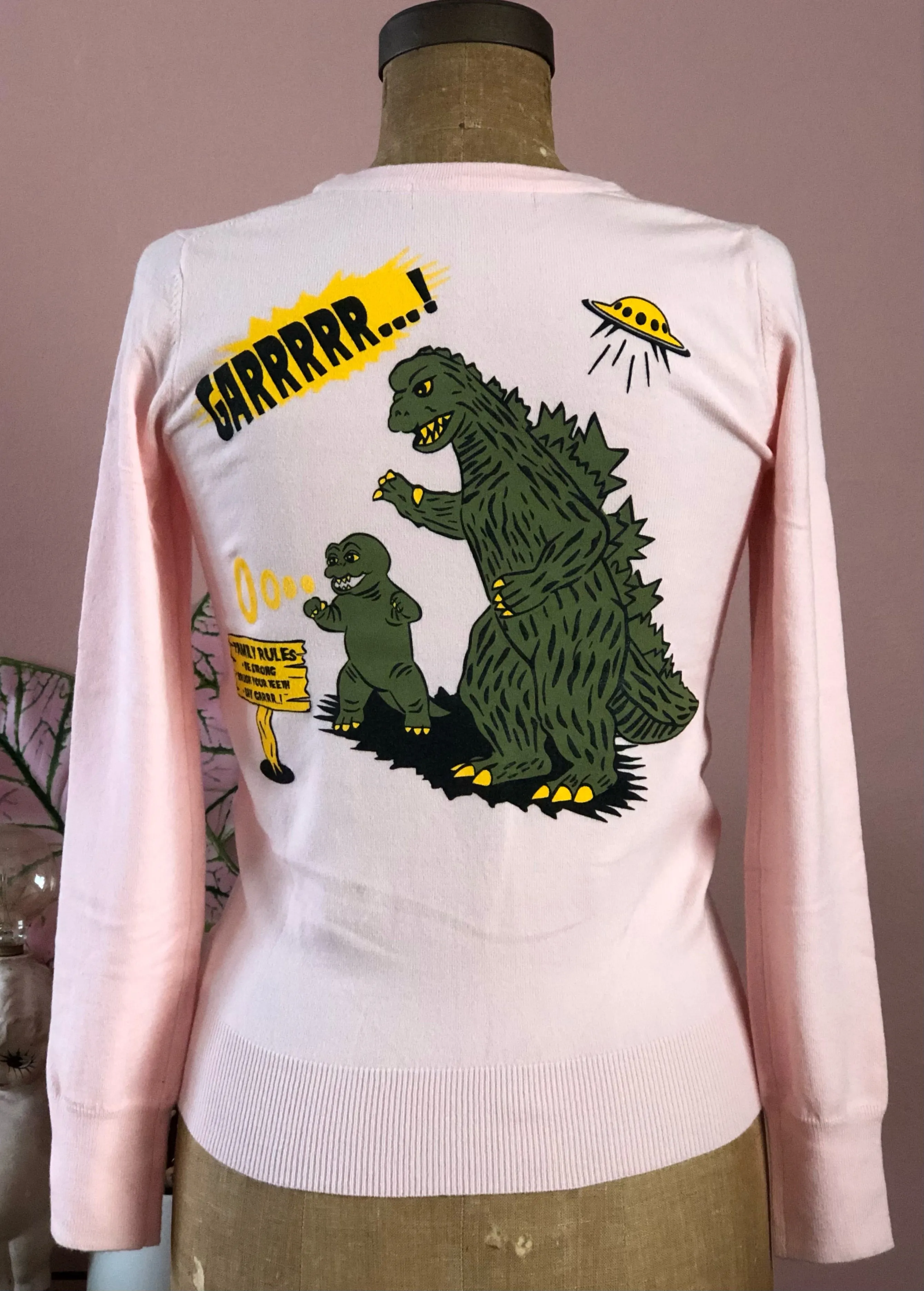 GARRR...! MONSTERS FITTED SWEATER *BABY PINK