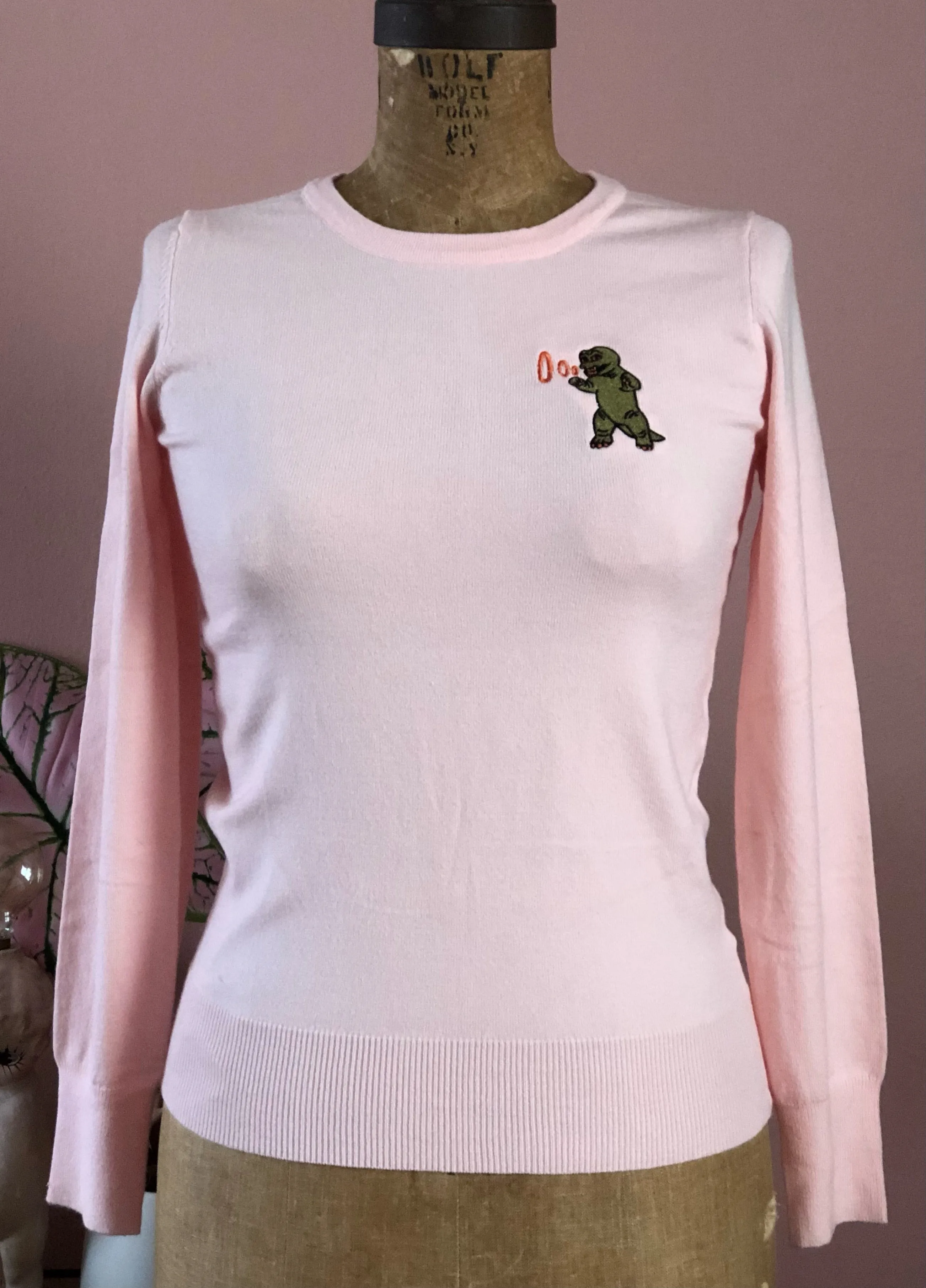 GARRR...! MONSTERS FITTED SWEATER *BABY PINK