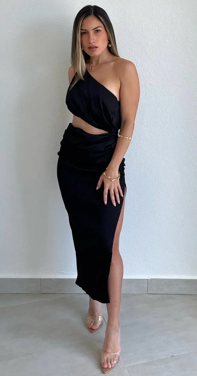 Glamorous Ways Black One-Shoulder Midi Dress