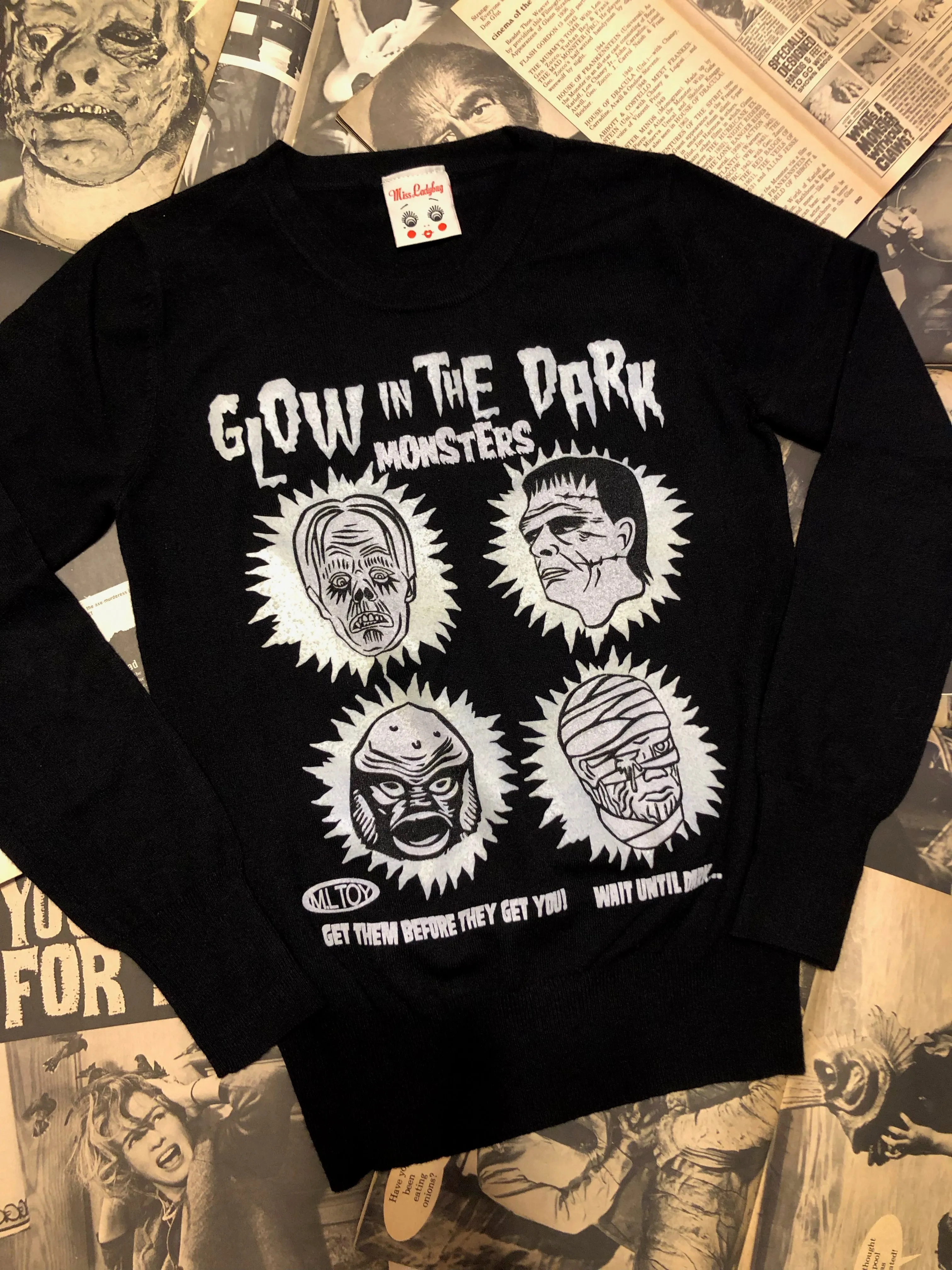 GLOW IN THE DARK MONSTERS  FITTED SWEATER *BLACK