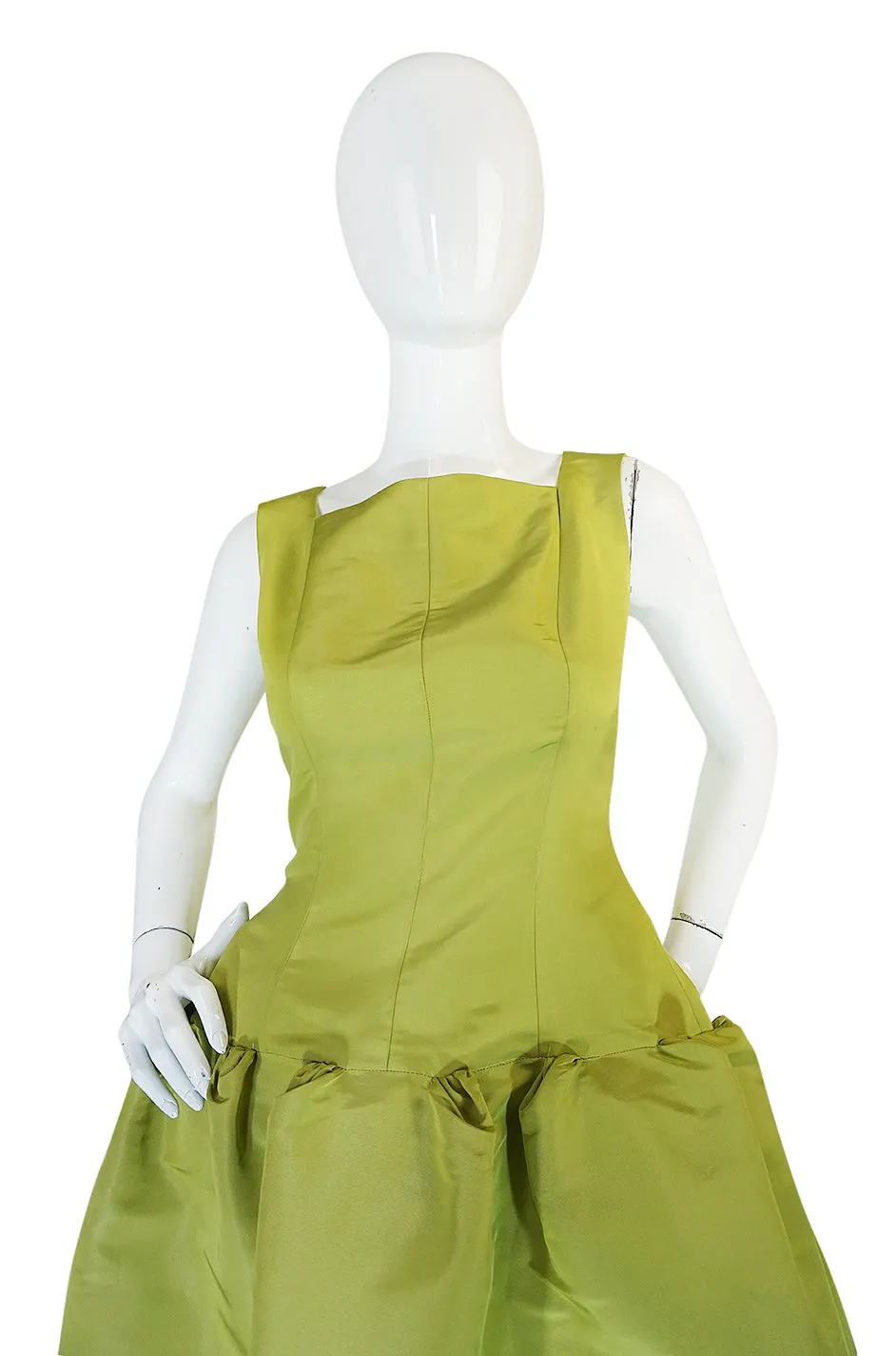 Iconic S/S 2004 Oscar De La Renta Lime Green "Carrie" Dress