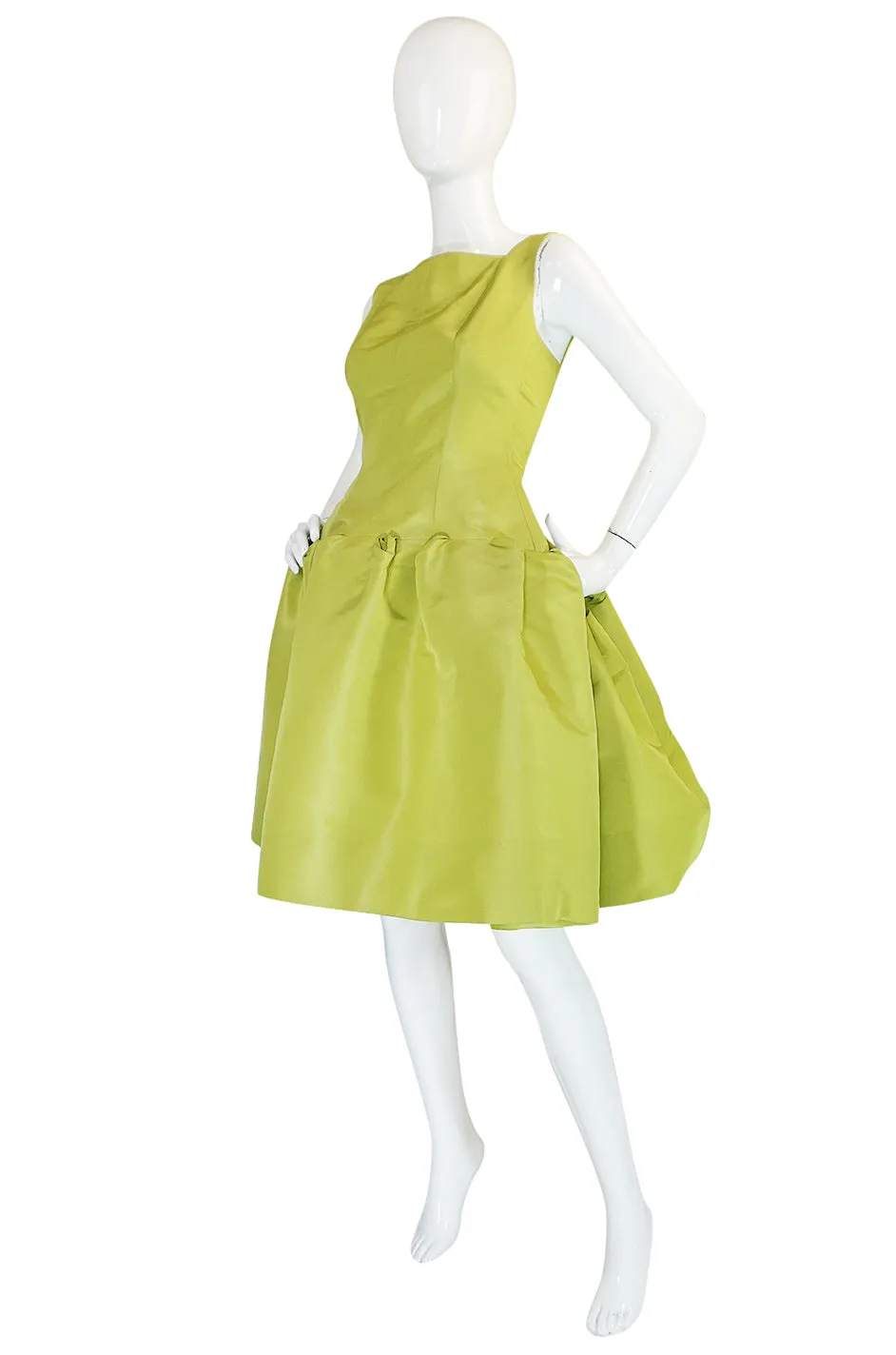 Iconic S/S 2004 Oscar De La Renta Lime Green "Carrie" Dress
