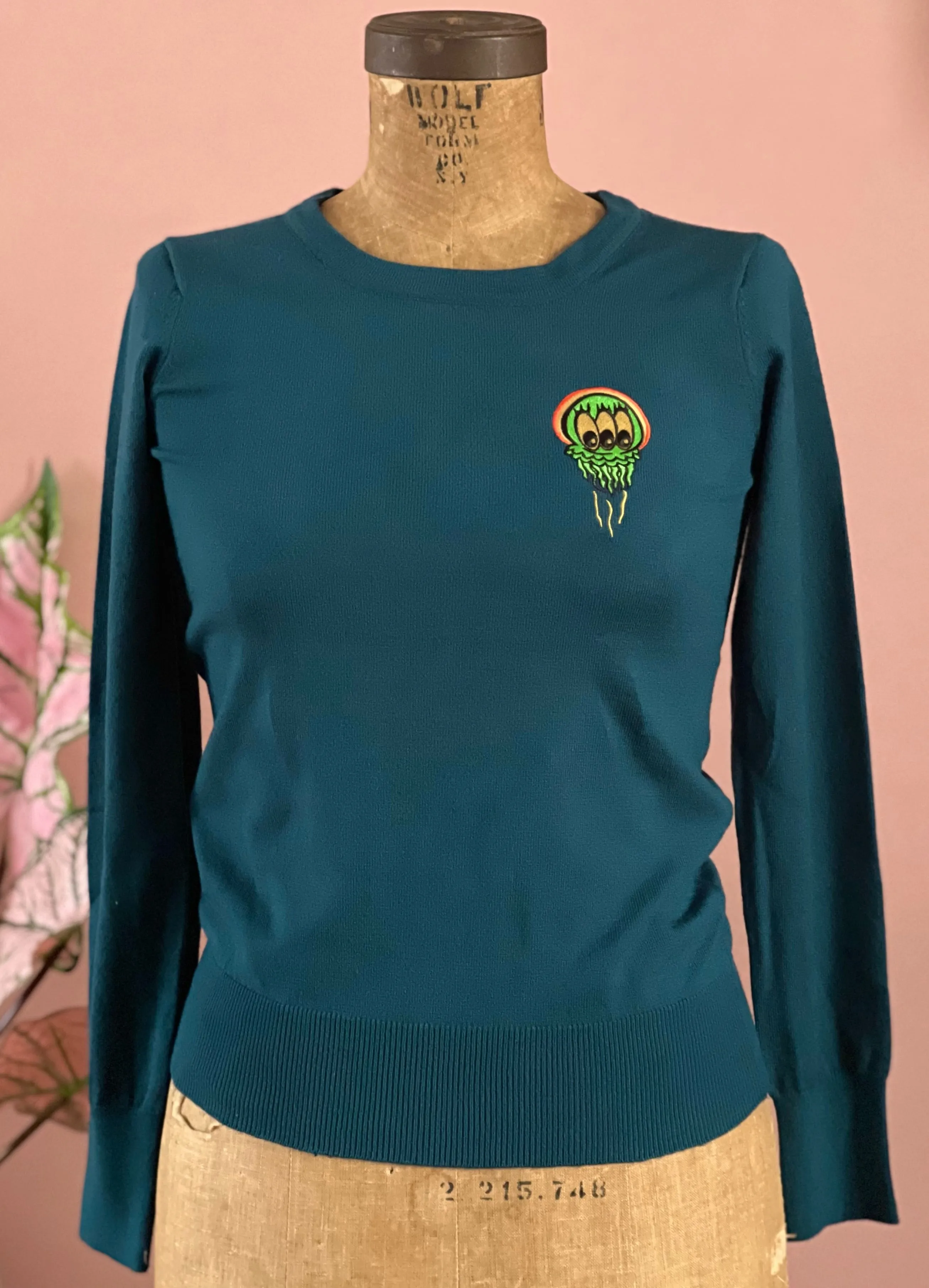 JELLYFISH EMBROIDERY FITTED SWEATER  *PEACOCK