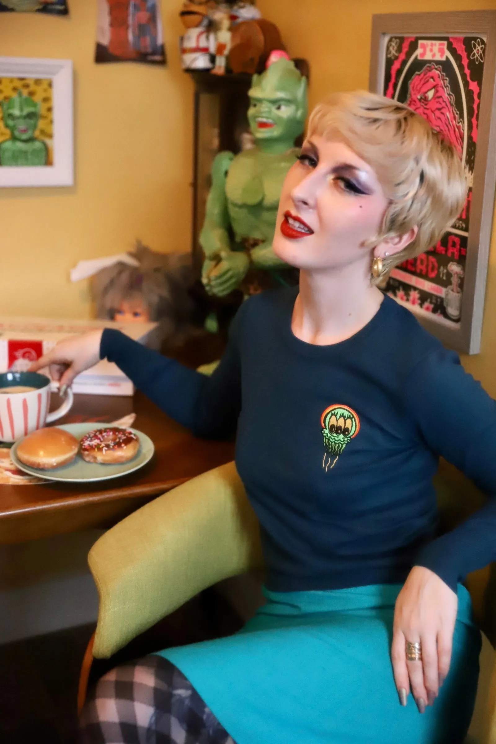 JELLYFISH EMBROIDERY FITTED SWEATER  *PEACOCK