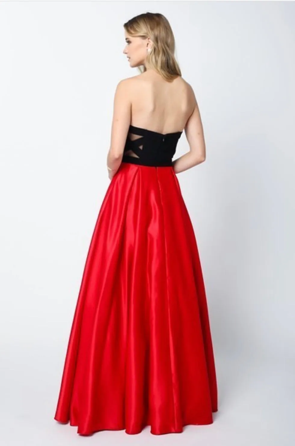 Juliets Evening Gowns 694