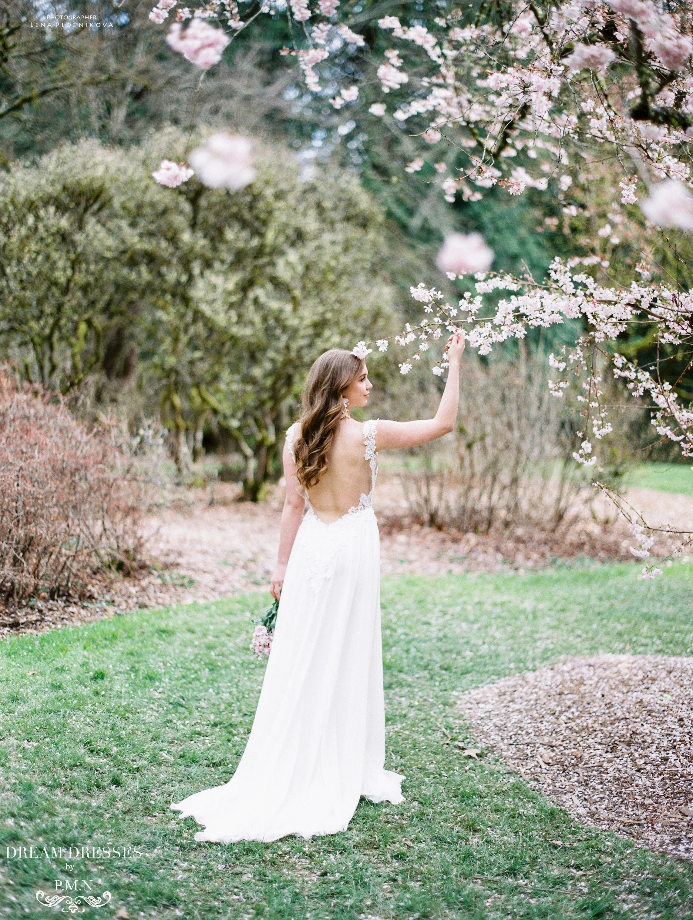 Lace and Chiffon Wedding Dress (#INAYA)