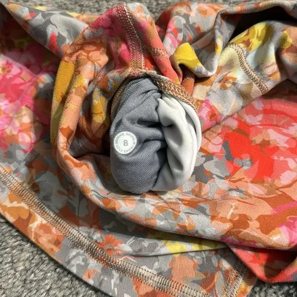 Lululemon align 6 in shorts