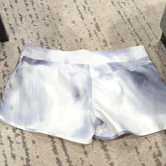 Lululemon paradise tie dye shorts grey/white