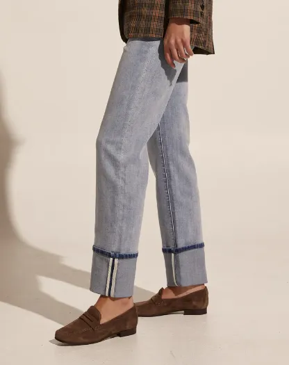 RESIDENT Jean