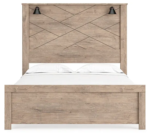 Senniberg Queen Panel Bed with Mirrored Dresser, Chest and 2 Nightstands