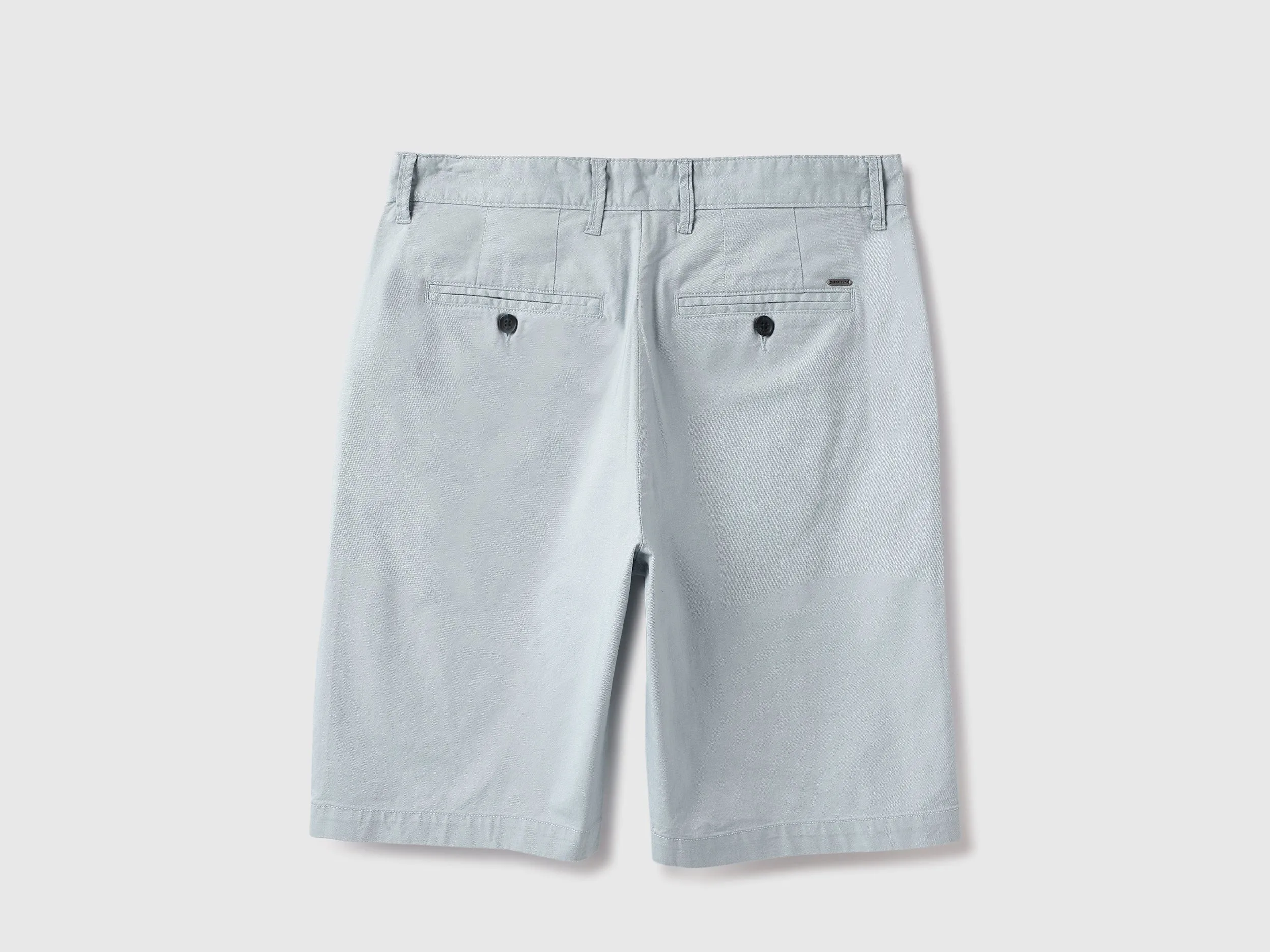 Solid Comfort Fit Chino Shorts
