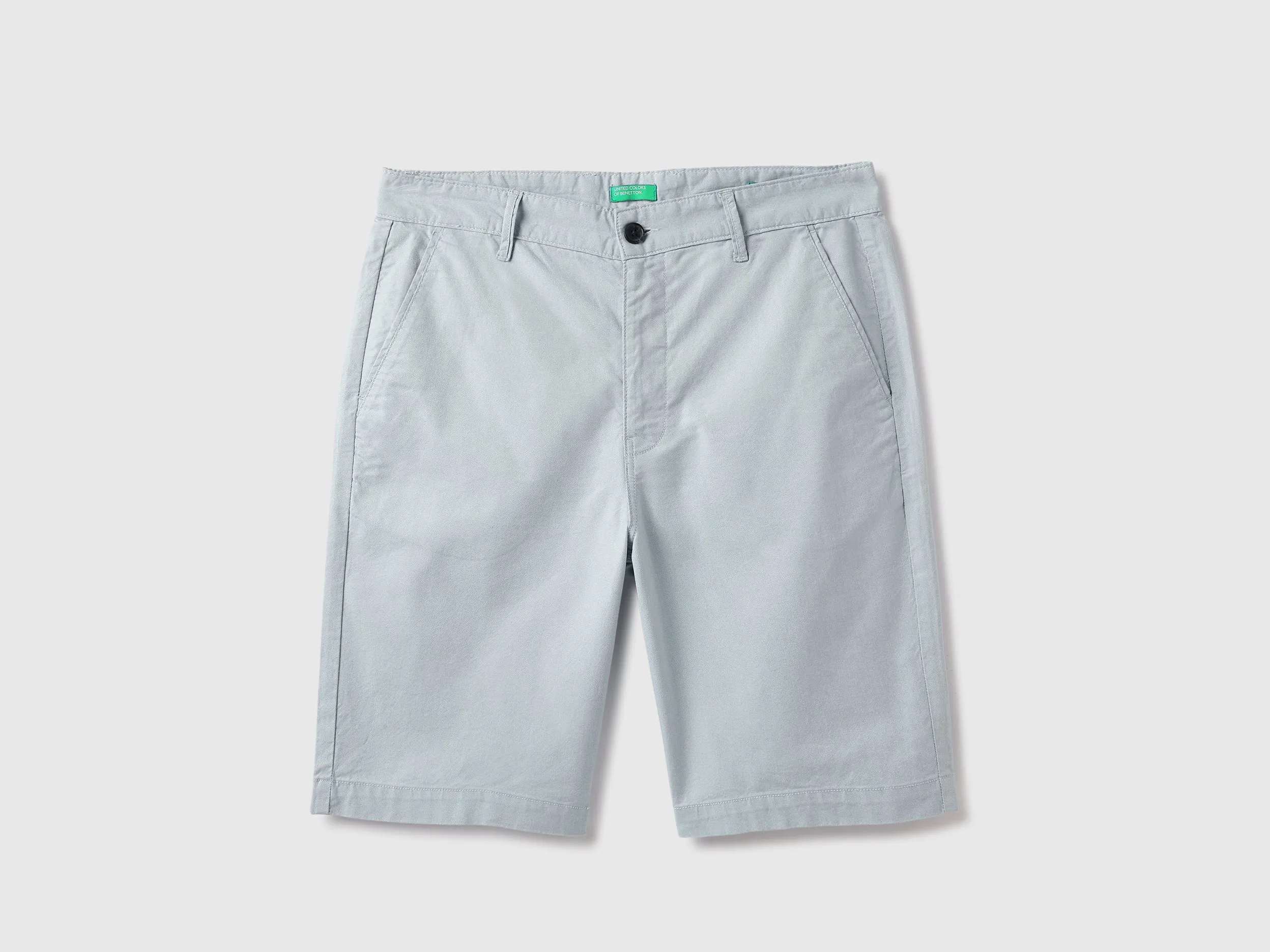 Solid Comfort Fit Chino Shorts
