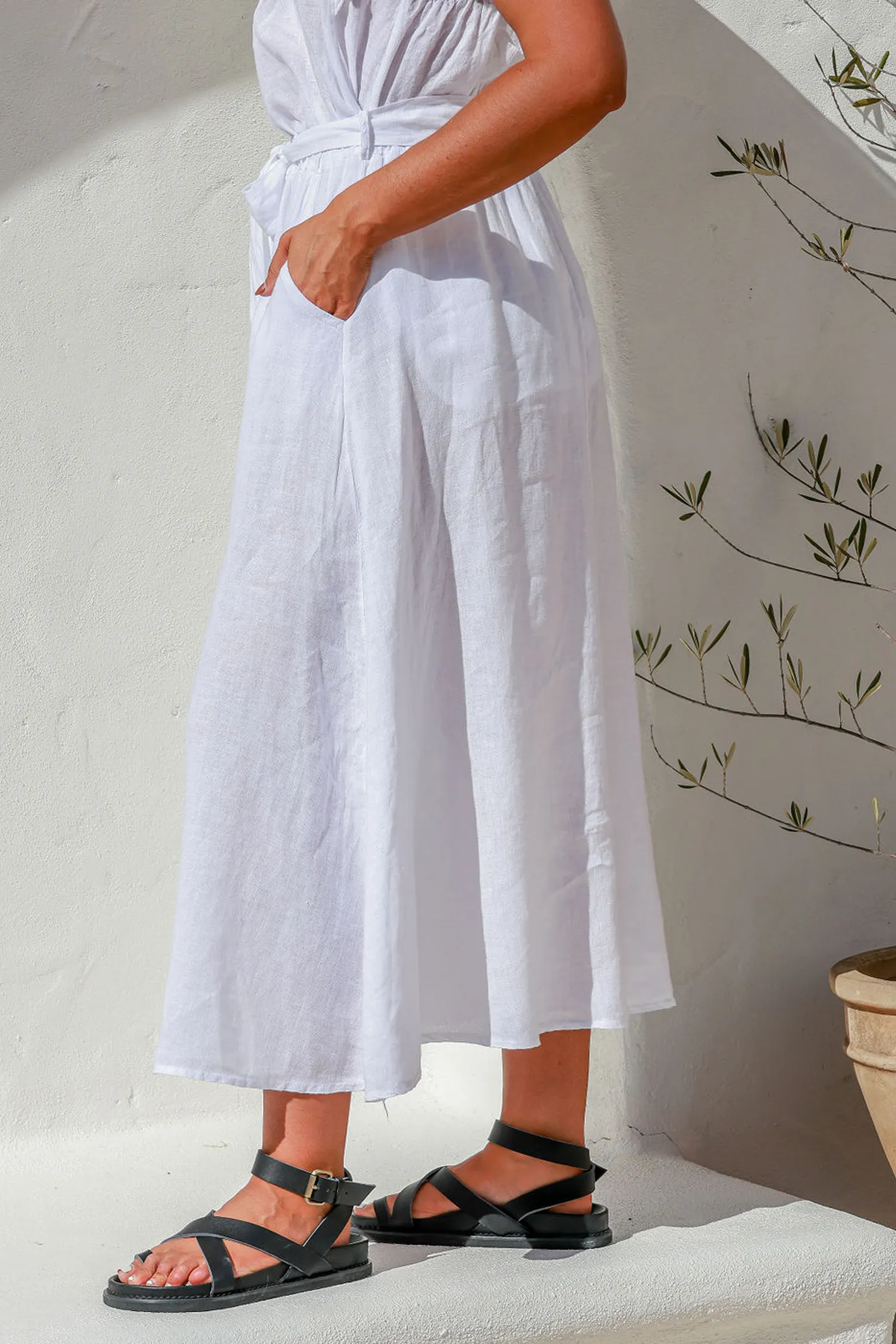 'Vera' Linen Skirt - White