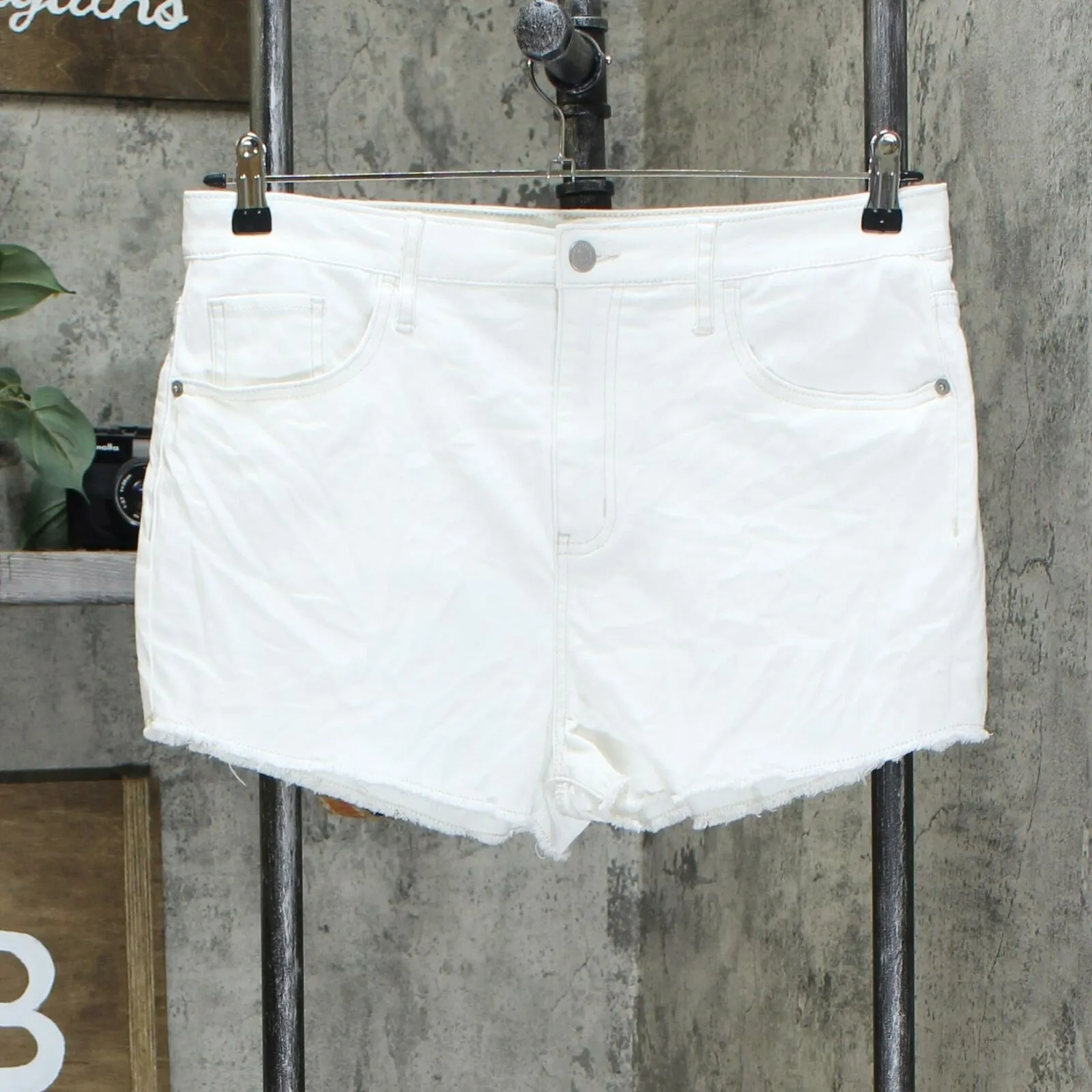 Wild Fable Women's High Rise Cutoff Jean Shorts White 14