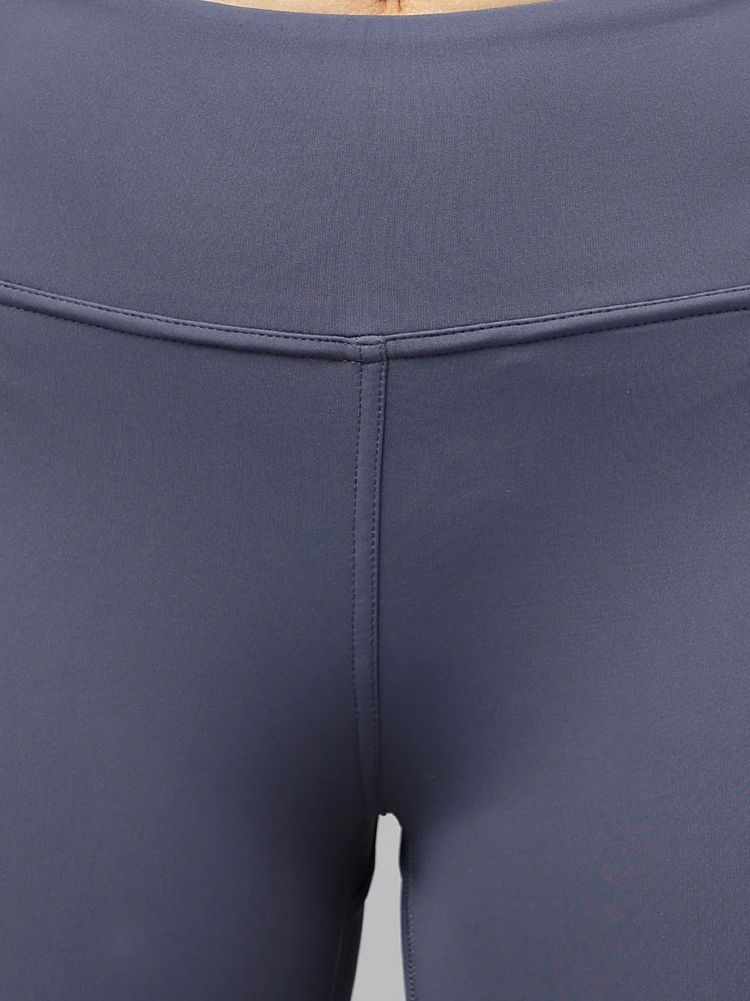 Women colorblock high rise shorts