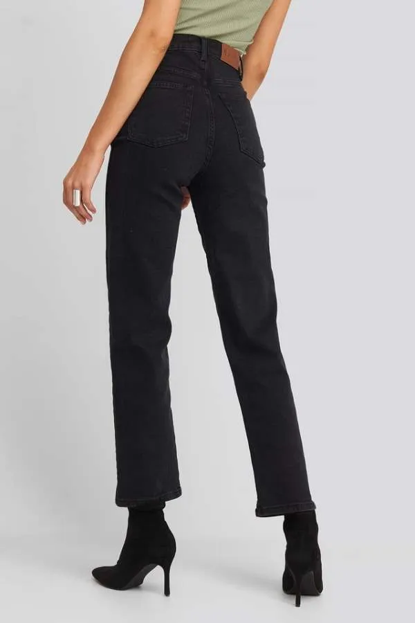 Women Skinny Fit Mid-Rise Clean Look Stretchable Cropped Jeans